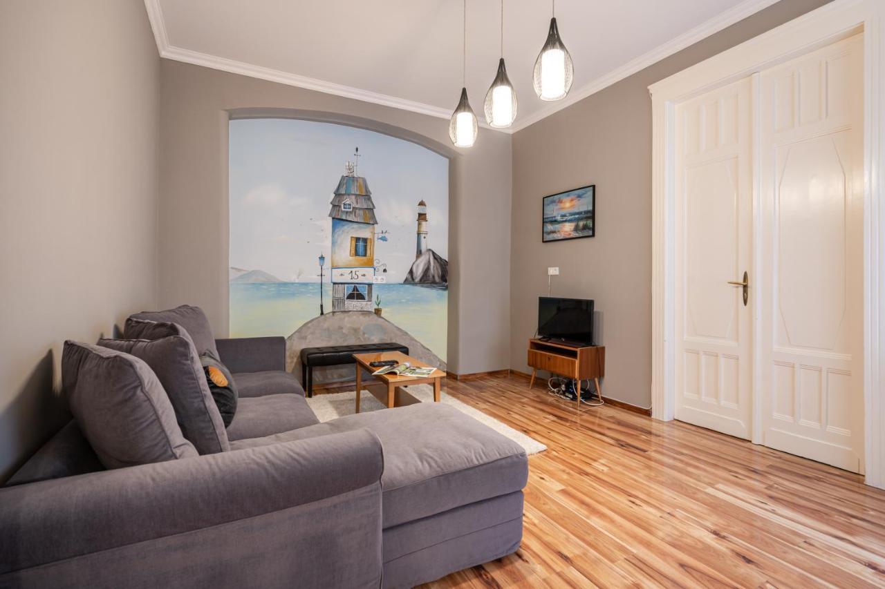 Lighthouse Apartment